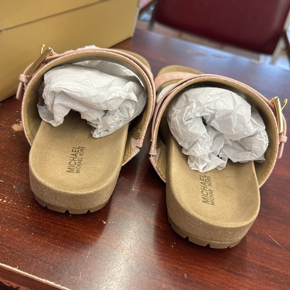 Michael Kors Mylah Sandal - Picture 4 of 5